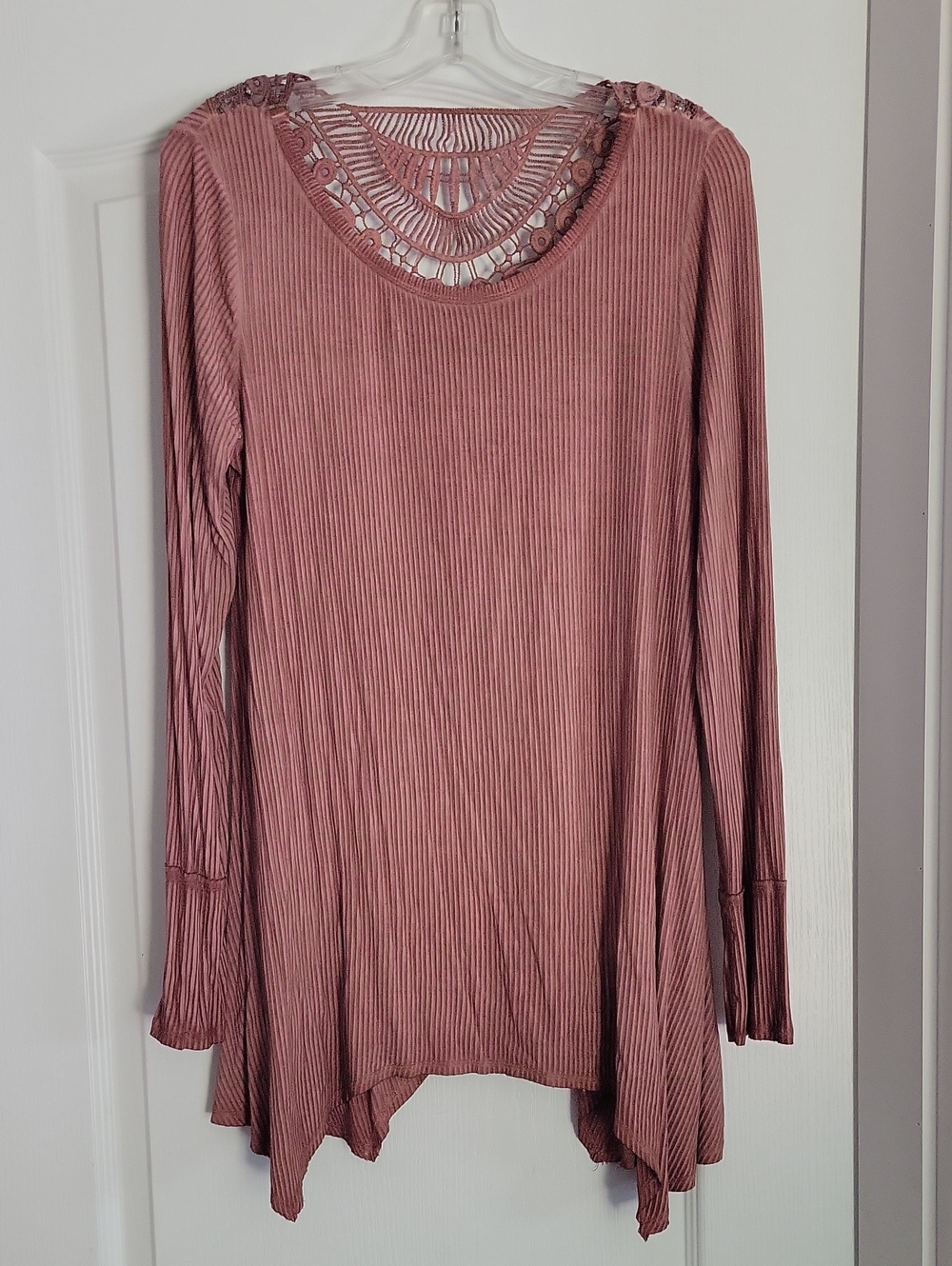 ANDREE BY UNIT Dusty Rose Ribbed Long-Sleeve Tunic with Lace Yoke